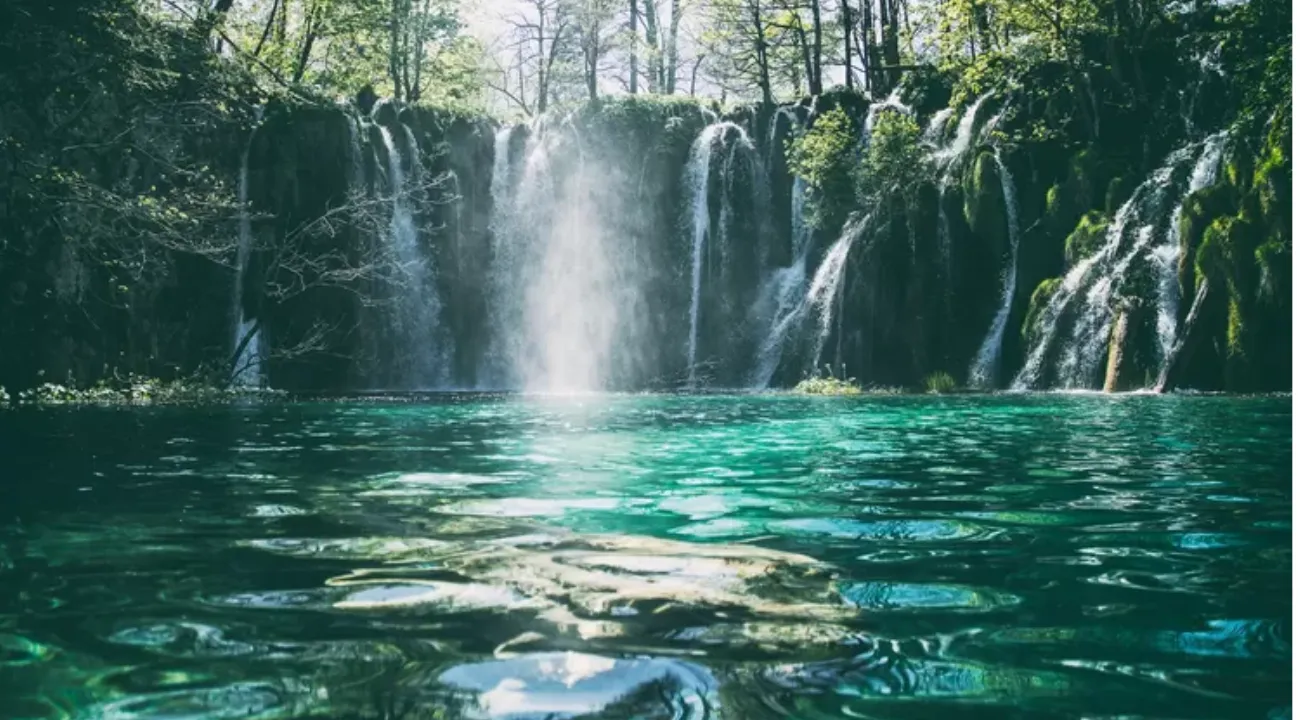 Menelusuri Keindahan Wisata Alam Curug Goong Daerah Cianjur