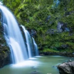 Mengintip Pesona Cantik Air Terjun Candi Kuning