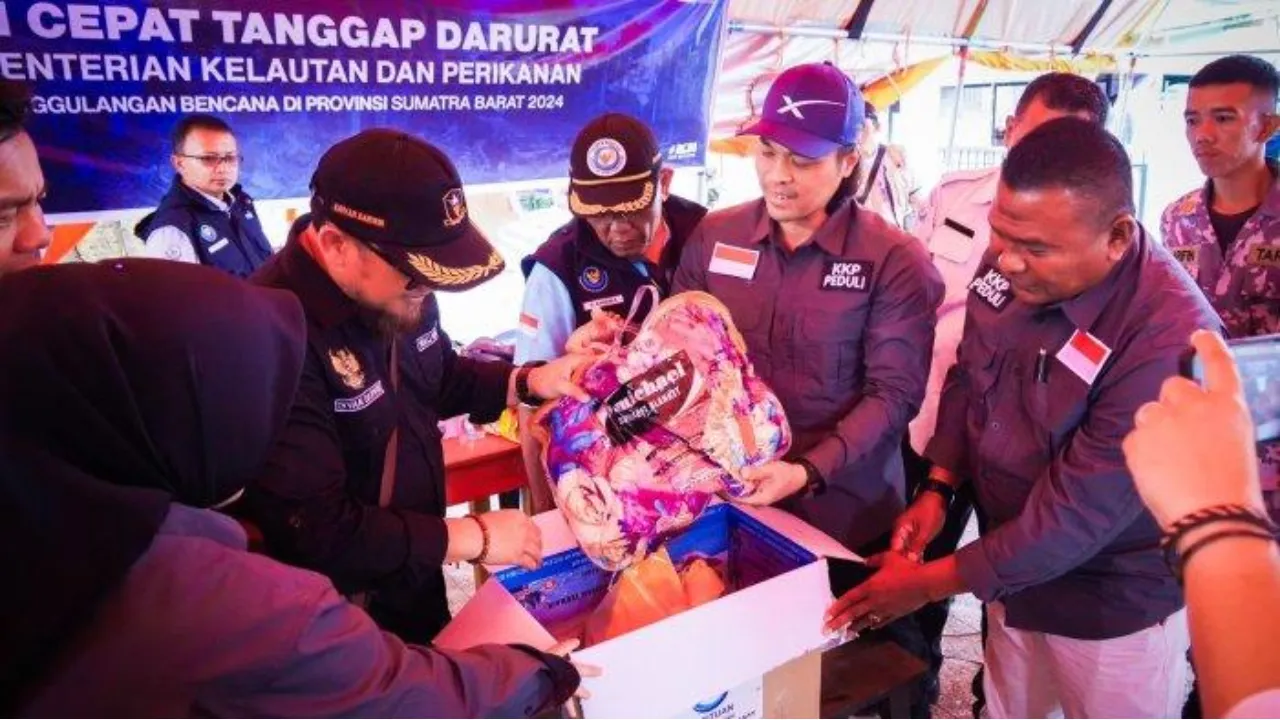 Kepedulian KKP Terhadap Warga Terdampak Banjir Bandang Di Sumatera Barat